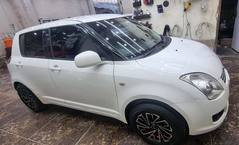 Suzuki Swift 2013 1