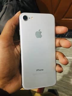 I phone 7 128 gb PTA approved