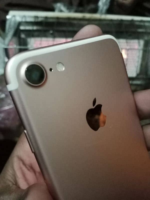 iphone 7.  full original 3