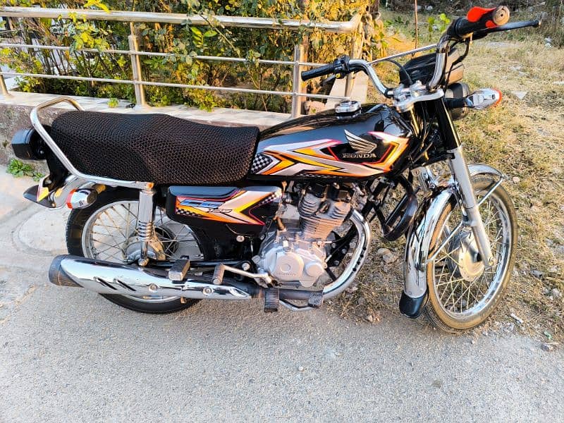 honda 125 in very good condition 2