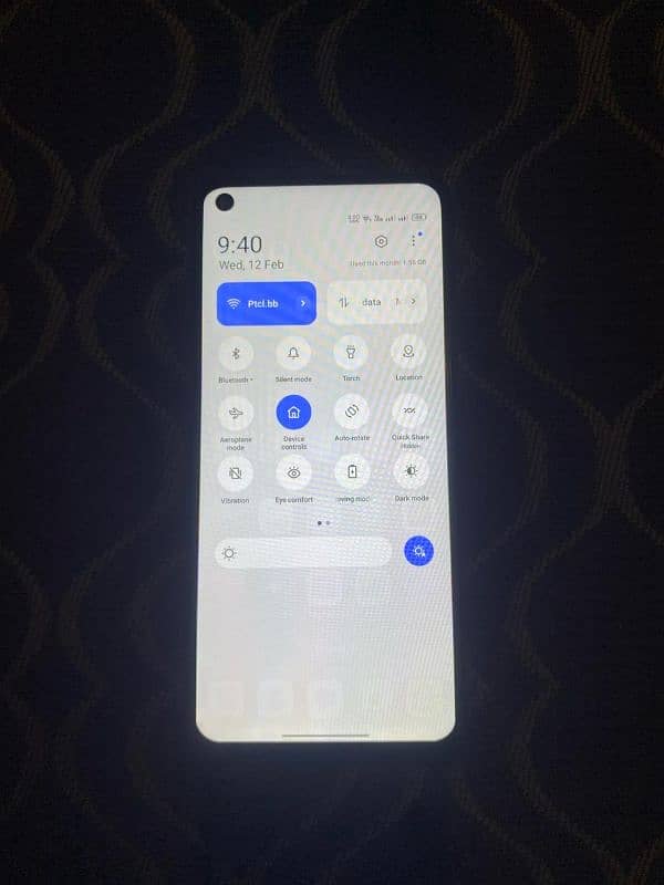 Oppo F19 with box 0