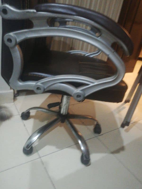 office chair 3