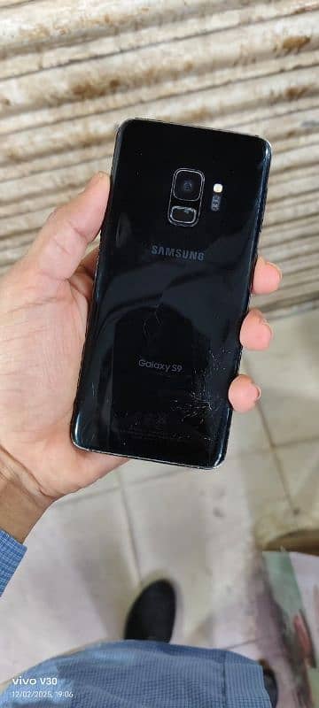 Samsung Galaxy S9 new condition 4GB 64GB seald Dual sim Pta aproved 1