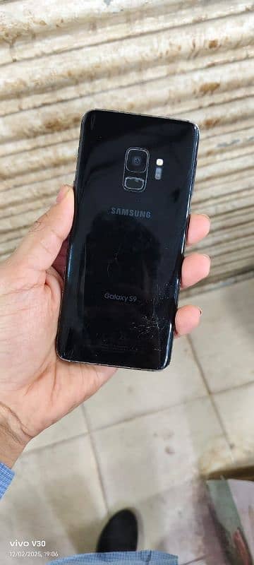 Samsung Galaxy S9 new condition 4GB 64GB seald Dual sim Pta aproved 3