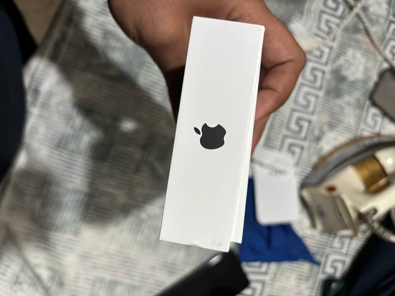 Iphone 11  box pack 6