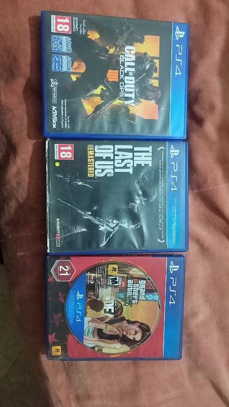 Pack of 3 games COD Black Ops 4, The last of US remastered, GTA 5 0