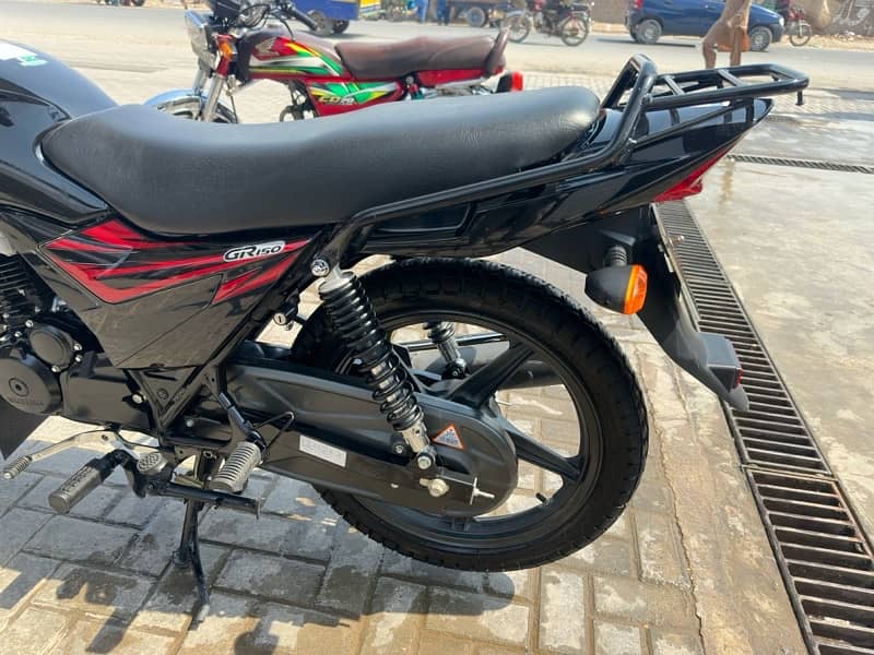 Suzuki Gr150 |Low mileage |only for neat bike lover 1