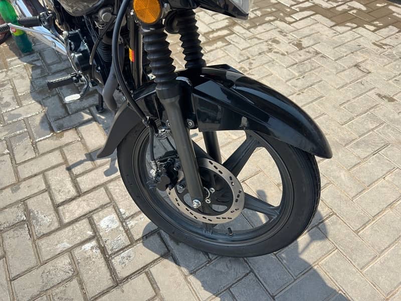 Suzuki Gr150 |Low mileage |only for neat bike lover 6