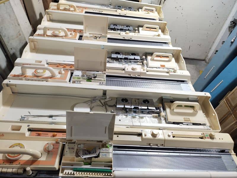 brother knitting machine KH 871 made in Japan 2