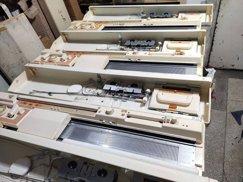 brother knitting machine KH 871 made in Japan 4