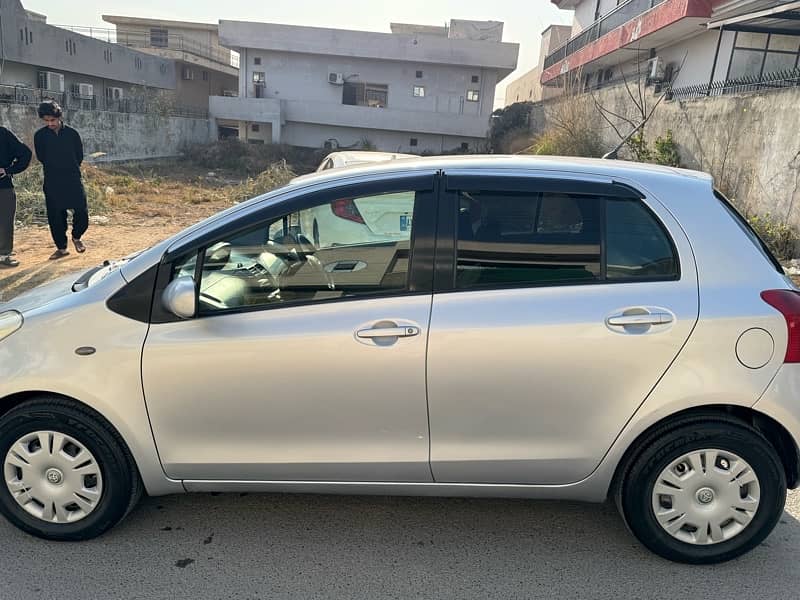 Toyota Vitz 2007 1