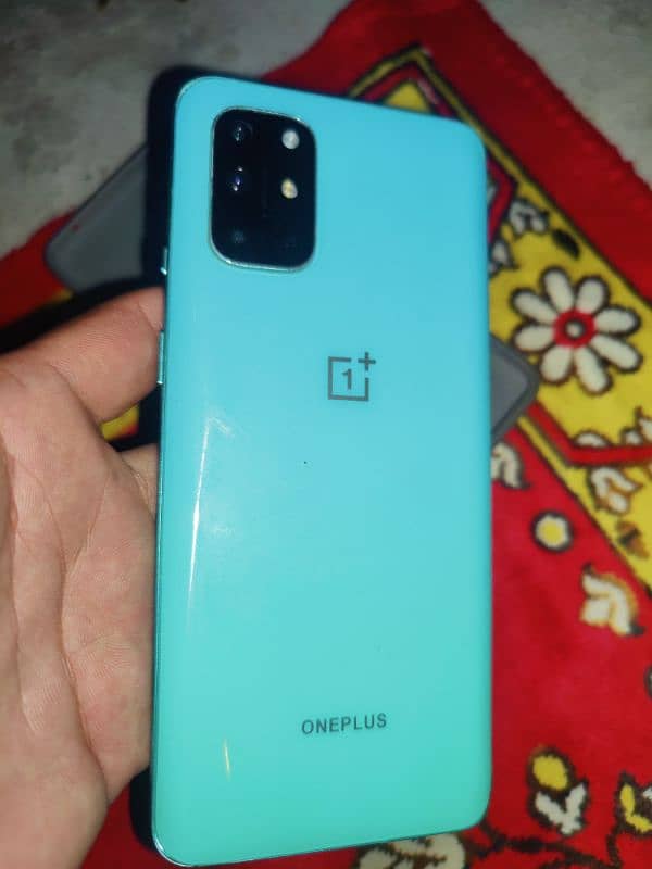 ONE PLUS  8T / 8/256 2