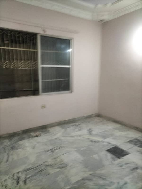 120 sq yards Upper Portion For Sale in Gulshan e iqbal block 13D 2 2