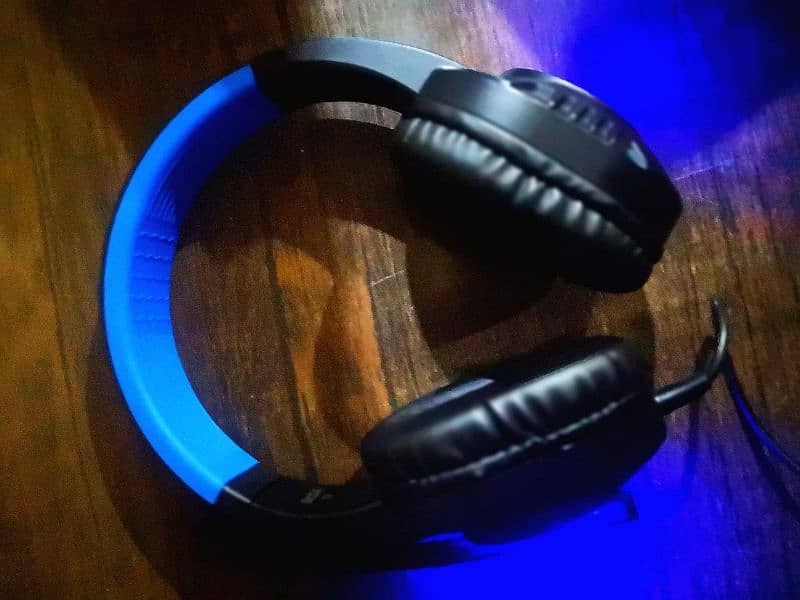 EKSA T8 GAMING RGB HEADPHONES 1