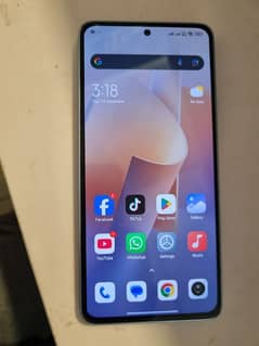 Redmi Note 13   8 Gb Ram 256 GB Mamory  Complete Box 8Month used