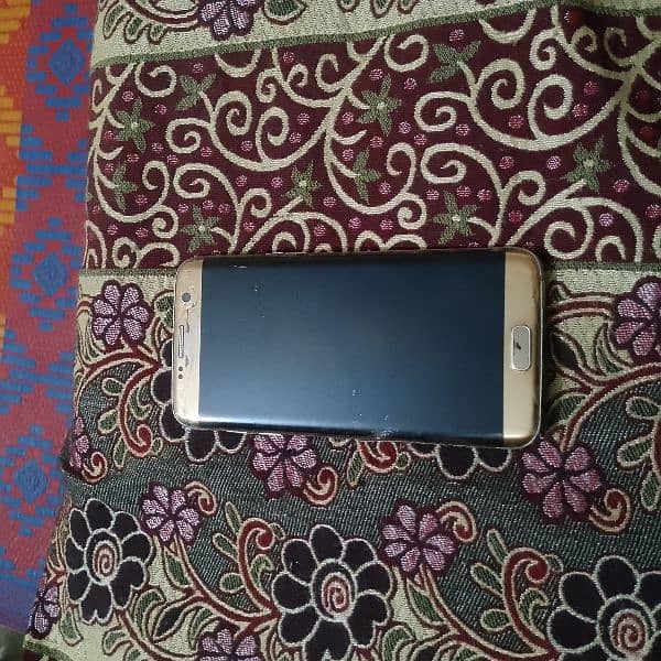 Samsung Galaxy S7 edge 0