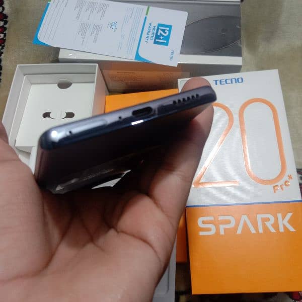 Techno Spark 20Pro plus 6