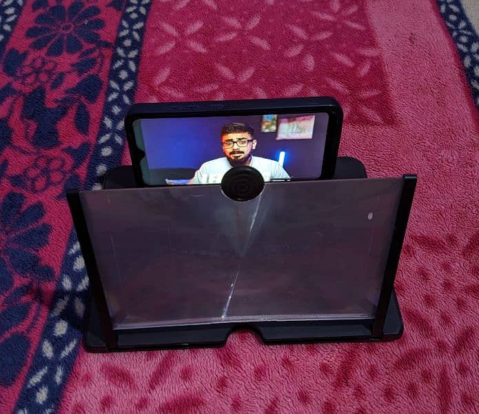 3D Mobile Phone Video Amplifier - Enlarged Screen Magnifier 5