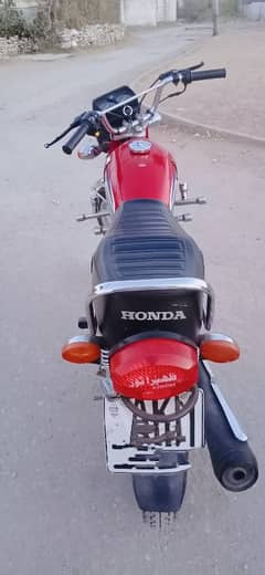 Honda 125 2021 model in good condition