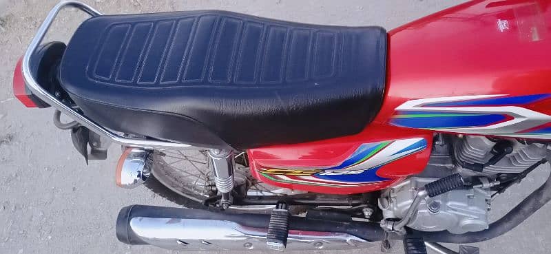 Honda 125 2021 model in good condition 5