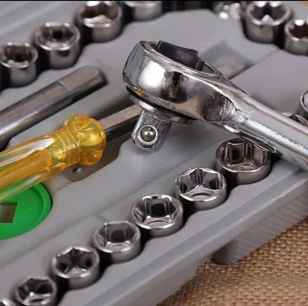 40 Pcs Combination Socket Wrench Set 2