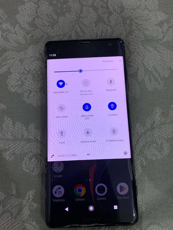 sony xperia xZ3 1