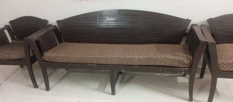 5 seater lakri ka sofa 1