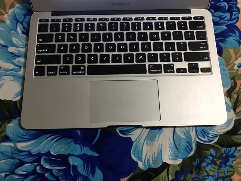 Apple MacBook Air 2015 3