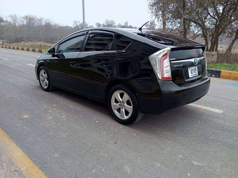 Toyota Prius S LED 2013 3