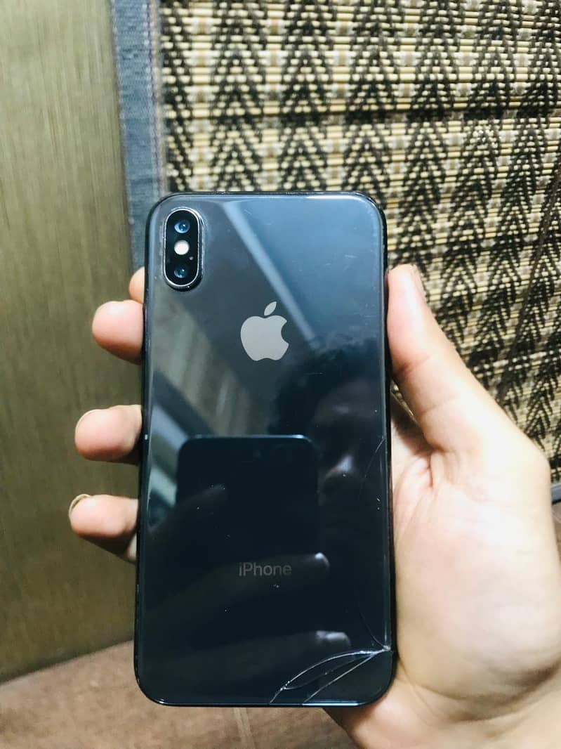 Apple iPhone X 4