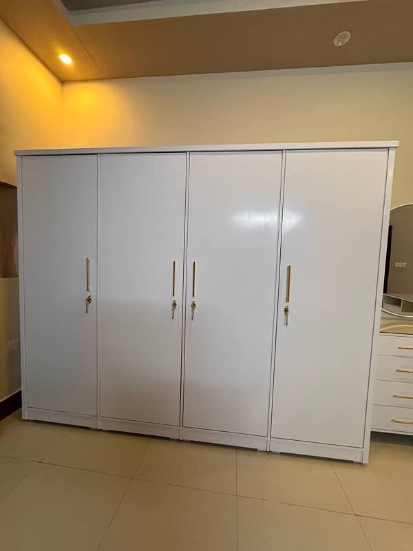 White Deco Cupboard 1