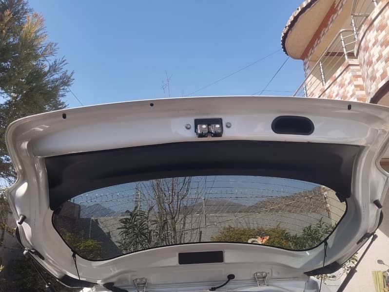 Toyota Vitz 2012 8