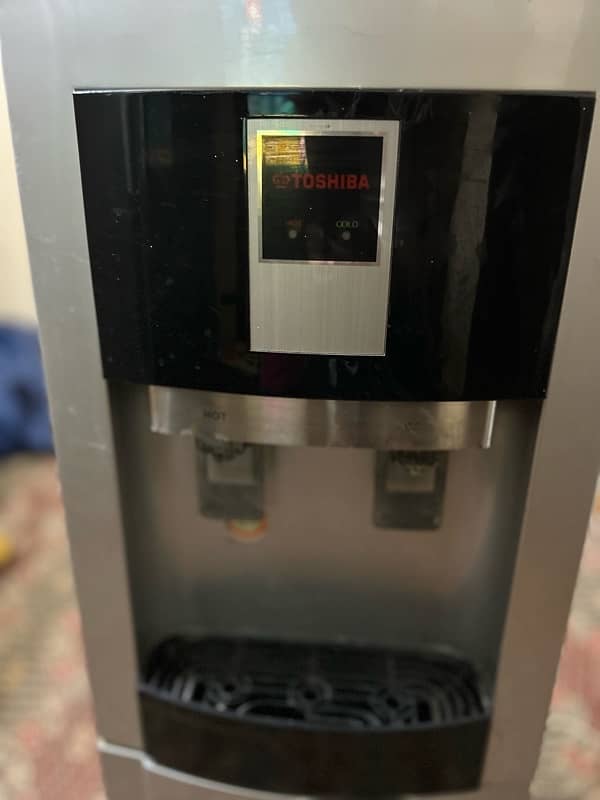 Toshiba Water Dispenser 3