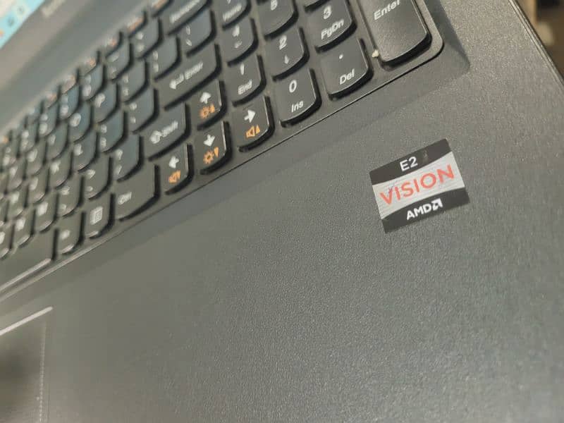 Lenovo AMD E2-1800 APU 2