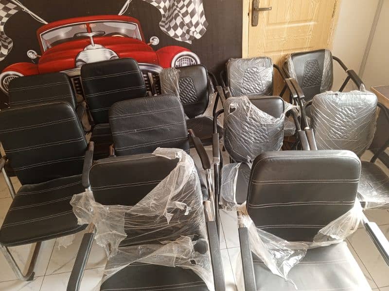 11  office Chairs hardly 6 month used 2