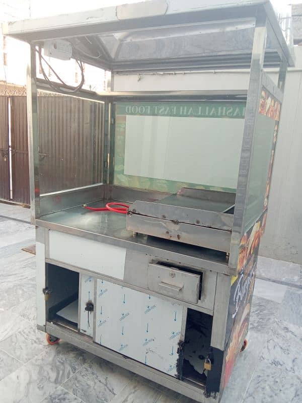 Fast Food counter For Sale 4/2.5 SIZE 2