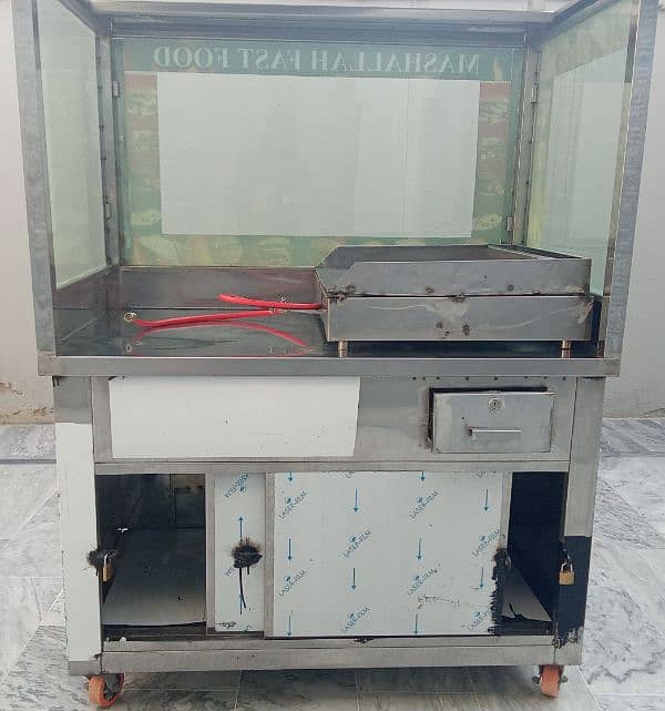 Fast Food counter For Sale 4/2.5 SIZE 4