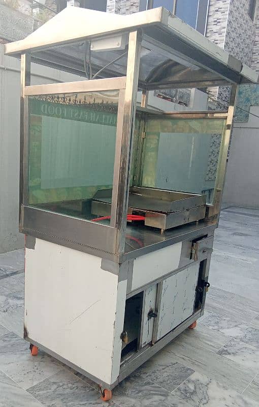 Fast Food counter For Sale 4/2.5 SIZE 8