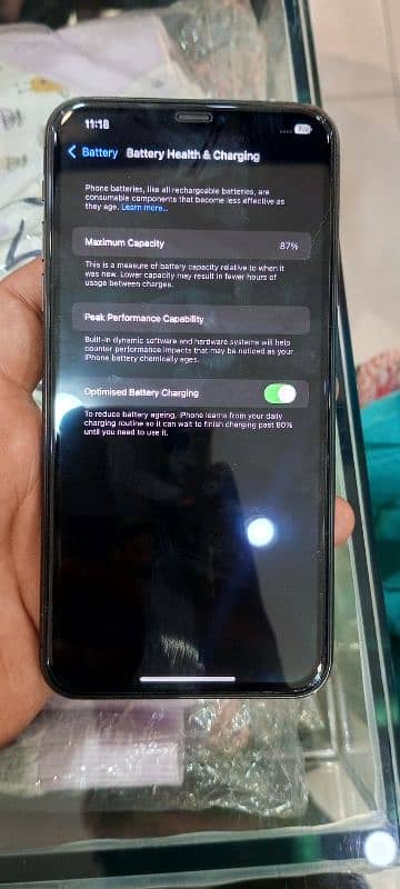 iphone11 pro mux 64 gb 7