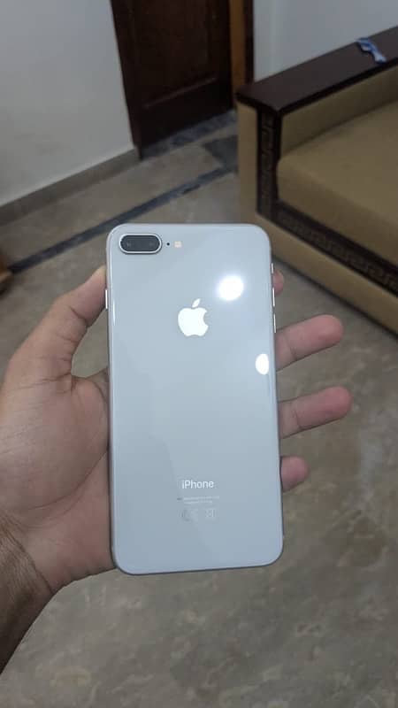 IPhone 8 Plus (uk say aya ha ) 2