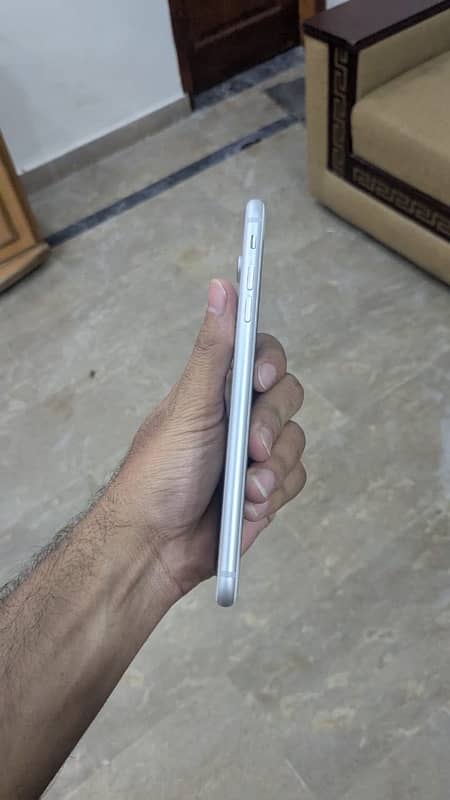 IPhone 8 Plus (uk say aya ha ) 3