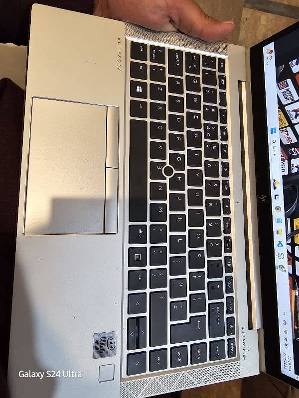 HP elitebook 840 G7 , 16GB / 512GB M2 7