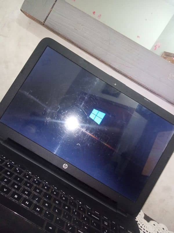 AMD A4 LAPTOP 9.5/10 lush condition 7