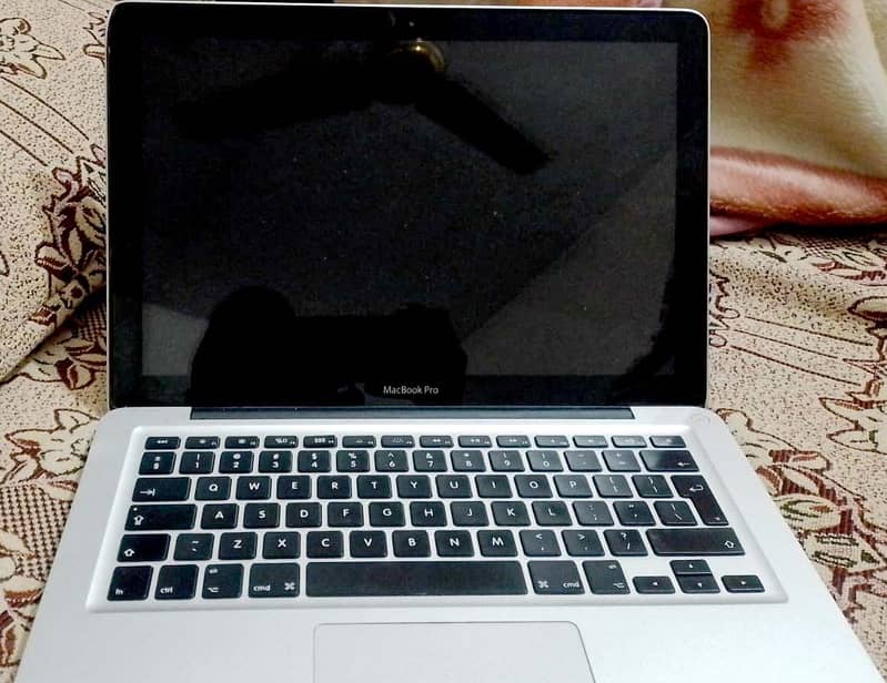 MacBook Pro 2012, Core i7 8 GB RAM, 256 GB SSD 3