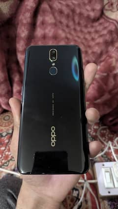 oppo F11 Duel pta proved 10 by 10 condition 8/256 with box and charger