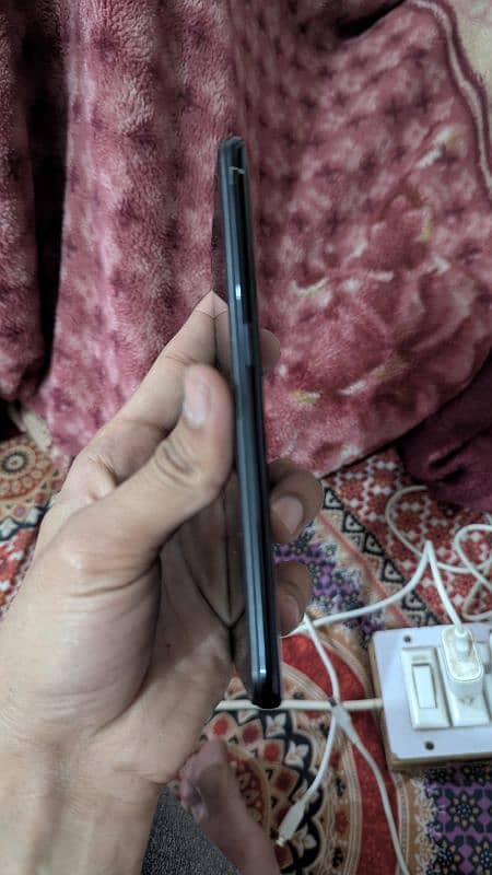 oppo F11 Duel pta proved 10 by 10 condition 8/256 with box and charger 1