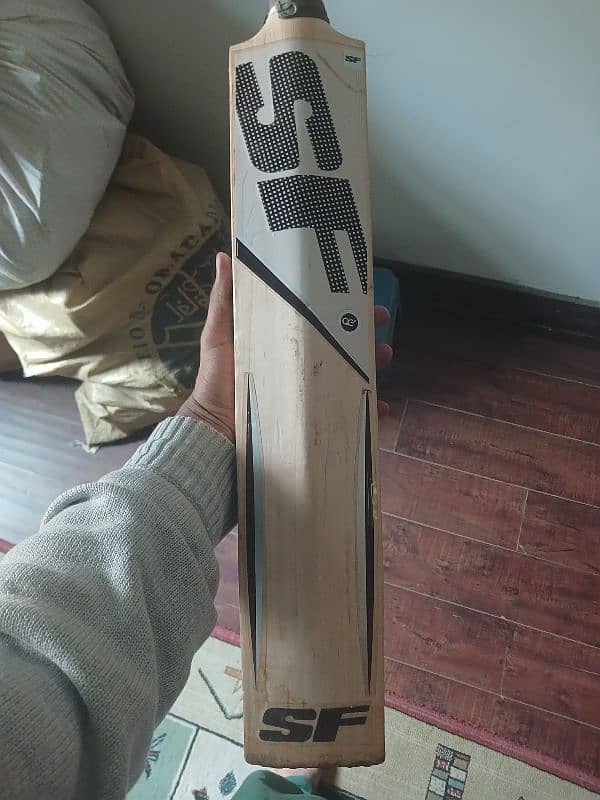 SF cricket bat 0