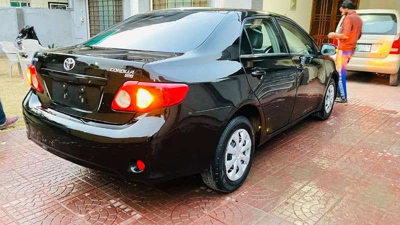 Toyota Corolla GLI 2010 12