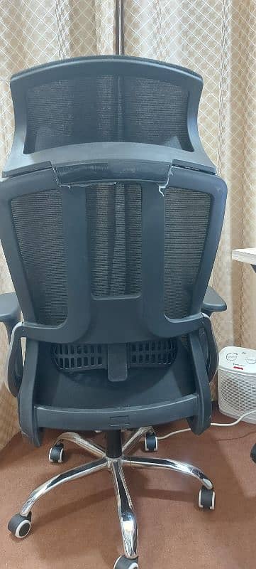 chair/Executive Revolving chairs/office chairs/mesh chairs/high back 2