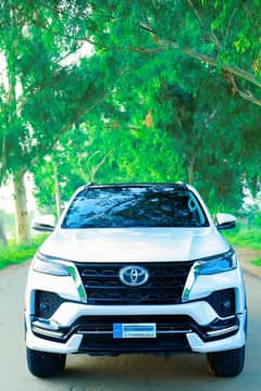 Toyota Fortuner V 2022 model